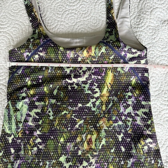 Lululemon dancing warrior tank size xs - Picture 9 of 15